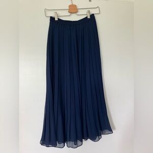 Uniqlo | Chiffon Pleated Skirt | Navy